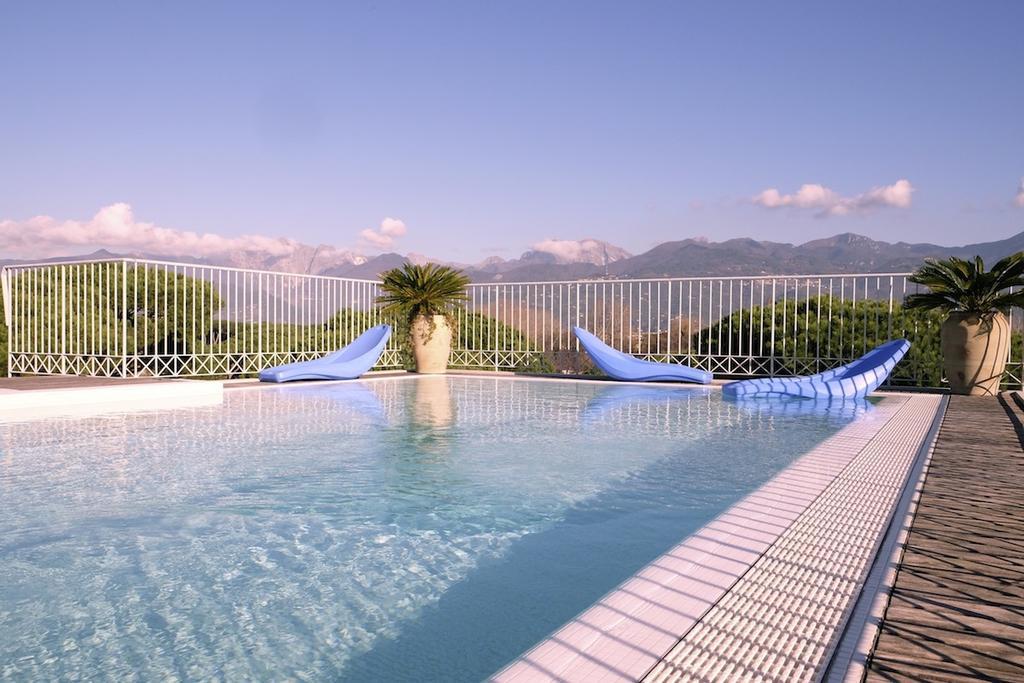 Verdeluna Aparthotel Marina di Pietrasanta Exterior photo